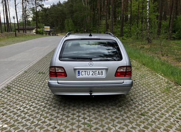 Mercedes-Benz Klasa E cena 18500 przebieg: 307256, rok produkcji 2003 z Mogilno małe 781